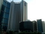 Delhi pulls down unsafe building adjoining collapse site